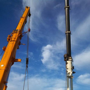 Tandem Compressor Lift | High Country Crane Service